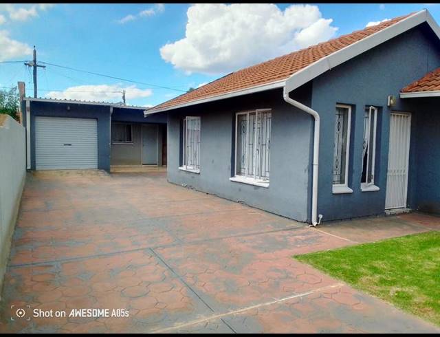 2 BEDROOM HOUSE FOR SALE IN SOSHANGUVE XX
